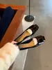 Versión de Piel de Oveja~Hebilla Cuadrada Zapatos de Tacón Grueso Elegantes para Mujer, Punta Cuadrada Boca Baja Zapatos de Salón, Piel Genuina Suela Suave Zapatos Mary Jane