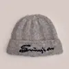 Gorros de Punto Bordados con Letras de Estilo Coreano para Otoño e Invierno, Estilo Nicho, Cálidos, Casuales, Versátiles, Favorecedores, Gorros Pequeños de Pullover, Venta al por Mayor