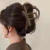 Nuevo Estilo Otoño e Invierno Pinza para el Cabello de Felpa Color Café para Mujer, Pinza de Tiburón de Gama Alta, Pinza para el Cabello de Moda para la Parte Posterior de la Cabeza, Accesorios para el Cabello al por Mayor