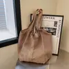 2026 Tejido de Lana Único Nuevo de Moda Diseño Hueco Gran Capacidad Casual Bolso Tote de Hombro Único para Mujer