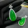 Collar de Calcedonia Verde con Colgante de Calcedonia Verde en Forma de Lágrima Huevo de Paloma Inlay Estilo Chino Nuevo Plata Natural