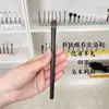 Pincel chanfrado para sombra, pincel para esfumar e espalhar cor, pincel para sombra de formato inclinado com cerdas macias, pincel de maquiagem de pelo animal Cangzhou
