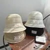 Fábrica de Gorros de Pescador Tejidos En Stock Verano Calado Transpirable Gorro de Pescador Protección Solar Sombrero de Cubo Que Hace que la Cara Parezca Más Pequeña Sombrero para el Sol