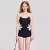 Traje de baño de una pieza nuevo para mujer 2026, Versátil y conservador, Adelgazante y que cubre el abdomen, Especializado para aguas termales y piscinas, Ropa de baño deportiva