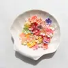 Nuevo Estilo Flor de Cerezo Estampada en Oro con Bordes Dorados y Plateados 15 mm Pétalos Perlados de Dos Tonos Materiales Hechos a Mano para Bricolaje Accesorios para el Cabello de Estilo Antiguo Ramo