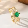 Anillo de Zirconia Cladda Crown con Forma de Corazón y Diseño de Cruz de Doble Capa, Versátil Anillo de Pareja en Oro de 18 Quilates