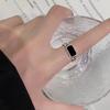 Anel Quadrado de Diamante Negro Anel de Dedo com Corrente Feminino Design de Nicho Personalidade High Fashion Dedo 2024 Anel para Amantes