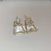 2025 Nuevos Pendientes Cuadrados Geométricos Exquisitos de Cristal Marrón Estilo Coreano Pendientes Pequeños de Moda de Gama Alta Pendientes de Botón