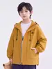 Chaqueta con capucha para niño Estilo Primavera y Otoño 2026 Nueva Ropa Exterior Holgada Estilo Coreano Moderna Parte Superior Chaqueta Cortavientos Infantil Otoño