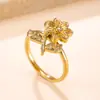 Anillo abierto de libélula más vendido transfronterizo para mujer, anillo de acero inoxidable con incrustaciones de diamantes de flores estilo pastoral, joyería chapada en oro de 18k