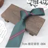 Nueva Moda Coreana Corbata de Rayas Diagonales para Hombre Poliéster Hilo de Seda Teñido en Hilo Jacquard Atada a Mano Corbata de 7 cm en Stock Venta al por Mayor