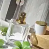 Tapa Especial de Perfume en Stock, Redonda Tipo Prensa, Tapa de Botella de Perfume para Empaque Cosmético Cedar del Norte, Venta al por Mayor por Fabricante