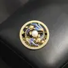 Broche de Carpa Esmaltada con Perla de Agua Dulce Estilo Chino, Diseño Romántico y Elegante, Accesorio de Broche para Abrigo