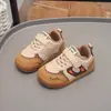 Zapatos de Skate para Niños Niñas Velcro Zapatos Casuales Suela Suave Antideslizantes Zapatos Deportivos Versátiles para Primavera y Otoño Zapatos para Caminar para Niños Pequeños