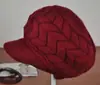 Chapéu feminino outono e inverno versão coreana de pelo de coelho chapéu de lã brilhante feminino inverno proteção de ouvido quente chapéu de pelo de coelho bico de pato atacado