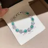 Pulsera de Flor Cuadrada de Circonita Irregular Gota de Agua, Pulsera de Temperamento Dulce y Suave, Joyería de Lujo Ligero de Nicho de Gama Alta