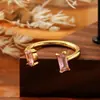 Anillo Abierto de Acero de Titanio Cuadrado de Color Europeo y Americano Cubic Zirconia Anillo de Cola de Zirconia Ajustable Personalidad Simple Sensación de Alta Gama