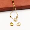 Suministro Listo del Fabricante Colgante Corazón con Pulsera Ajustable en Acero de Titanio y Carcasa Blanca Chapado al Vacío en Oro de 18K