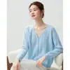 Cardigã de cashmere estilo Chanel para mulheres, gola V, suéter de trança, nova coleção outono/inverno, caimento solto, cor sólida, adequado para o trabalho ou uso casual