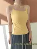 Camisole simples de cor sólida com alças duplas, de lã australiana, estilo coreano, com bojos integrados, disponível em várias cores, um item essencial para o outono e inverno 9578