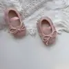 Zapatos nuevos de primavera 2024 para bebé estilo western para niñas de bebé, antideslizantes, con tacón anticaída, zapatos para niños pequeños, cuero genuino, zapatos de suela blanda Yangjing