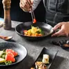 Procesamiento de LOGOTIPO personalizado creativo estilo japonés cerámica vajilla para el hogar forma especial roscado plato de cena plato para bistec plato para espaguetis plato para guarnición