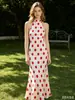 Comercio exterior transfronterizo marca Z en stock ZA estilo europeo y americano ropa de mujer 2026 verano nuevo vestido midi de lunares con cuello halter