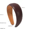 Diadema de Cuero de Ala Ancha de Color Puro Estilo Hong Kong para Otoño e Invierno de He Ming, Retro y de Gama Alta, Pequeño Accesorio para el Cabello Versátil para el Uso Diario que Resalta el Rostro
