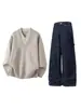Conjunto de Otoño/Invierno Han Lu Estilo Old Money Suéter de Punto Falso de Dos Piezas con Cuello en V Combinado con Jeans Rectos de Pierna Ancha con Doble Pinza