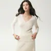 Suéter de Malha Feminino Slim Fit com Senso de Design Trançado Malha de Caxemira Emagrecedor Outono/Inverno Novidades Camada Base