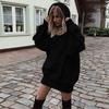 Suéter de color liso con capucha, manga larga, holgado y grueso, color negro, para mujer, de AliExpress, con explosiones europeas y americanas de primavera 2023