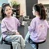 Camiseta de manga larga para niña 2026 primavera y otoño, top elegante para niñas pequeñas, aspecto de dos piezas, camiseta base de algodón puro para niños
