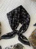 Pañuelo Pequeño Cuadrado Estilo Japonés Ligero Vintage Artístico Superpuesto Estilo Mori Floral Pañuelo de Seda para Viajero Pañuelo para la Cabeza Pañuelo de Algodón Lino Estilo Coreano
