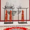 Estante Sencillo Estante para Vestidos de Novia Venta Directa Antigua Han Dinastía Nuevo Estante de Exhibición de Ropa China Estante de Exhibición Xiuhe Pórtico