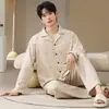 Conjunto de moletom masculino da moda para outono e inverno, cardigã de mistura de seda e lã, pijama para transmissões ao vivo transfronteiriças, conjunto de duas peças adequado para usar fora