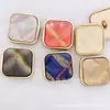 Al por mayor en stock hebilla de metal y resina de alta calidad botón cuadrado dorado con destellos finos botón para abrigo suéter cárdigan accesorios de moda