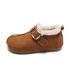 Sapatos de sola grossa totalmente fechados com forro de fleece espessado, botas de neve quentes, novos sapatos Birkenstock de outono 2026, sapatos de algodão com salto oculto para mulheres