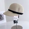 Elegante sombrero de equitación de moda con lazo para mujer, sombrero de paja de verano con protección solar para vacaciones y salidas, gorra stylish tipo pico de pato