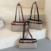 26 bolsos tote nuevos de estilo vintage para mujer para el uso diario, bolsos de hombro de nicho, bolsos cruzados versátiles de gran capacidad