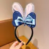 Fotografía de viajes, Ciudad Animal, oficial de policía conejo Nick, sombrero de cosplay, crea una atmósfera divertida y linda, orejas de conejo adorables, accesorio para el cabello único