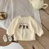 Ropa de Otoño Nuevo Estilo Coreano Camiseta con Estampado de Oso de Dibujos Animados Manga Larga para Bebé Holgada Moderna Cuello Redondo Top de Otoño en Stock
