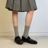 Sapatos Mary Jane quadrados retrô estilo francês para mulheres, novo modelo 2026, sapatilhas de velcro patchwork, mocassins casuais