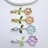Fivela Cabeça Gota de Óleo Banhada a Ouro Incrustada com Pérola Natural de Água Doce Pintada Flor Pequena Cabeça de Fivela Conector de Colar Pulseira Acessórios DIY