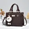 Bolsa Feminina Novo Estilo Outono Inverno Textura Trançada Versátil Elegante Fashionável Luxo Leve Bolsa de Ombro Bolsa Transversal Bolsa de Mão Feminino