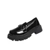 Sapatos Mocassins de Solado Grosso Feminino Estilo Britânico Fivela de Metal Sapatos Pequenos de Couro Solado Plataforma Retrô Slip-on Versátil Transfronteiriço Flats