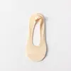 Calcetines de barco de verano con etiquetas calientes para mujer, calcetines finos de verano antideslizantes que no se caen, de corte bajo para usar con zapatos planos y de tacón alto, calcetines invisibles para mujer