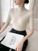 Suéter adelgazante de manga corta con cuello semi-alto para proteger el cuello, versátil para primavera y verano, adecuado para usar en capas o solo, un básico elegante