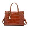 Bolsos nuevos 2022 bolso de tres piezas vintage europeo y americano para mujer textura de cocodrilo hombro portátil bandolera