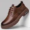Sapatos de Couro Masculinos 2025 Novo Primavera Sapatos Casuais de Negócios Masculinos Estilo Britânico Solado Macio Sapatos de Trabalho Sapatos de Couro Casuais