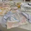 Textura Macia e Aconchegante, Novo Estilo de Primavera, Camiseta Fofa de Algodão Puro com Manga Longa e Estampa de Desenho Animado para Meninos e Meninas